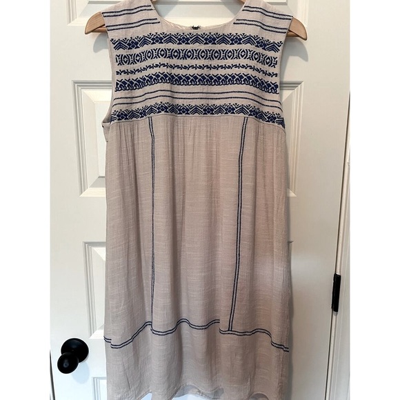 THML Women's Cream & Blue Embroidered Dress, Size M - Picture 9 of 11